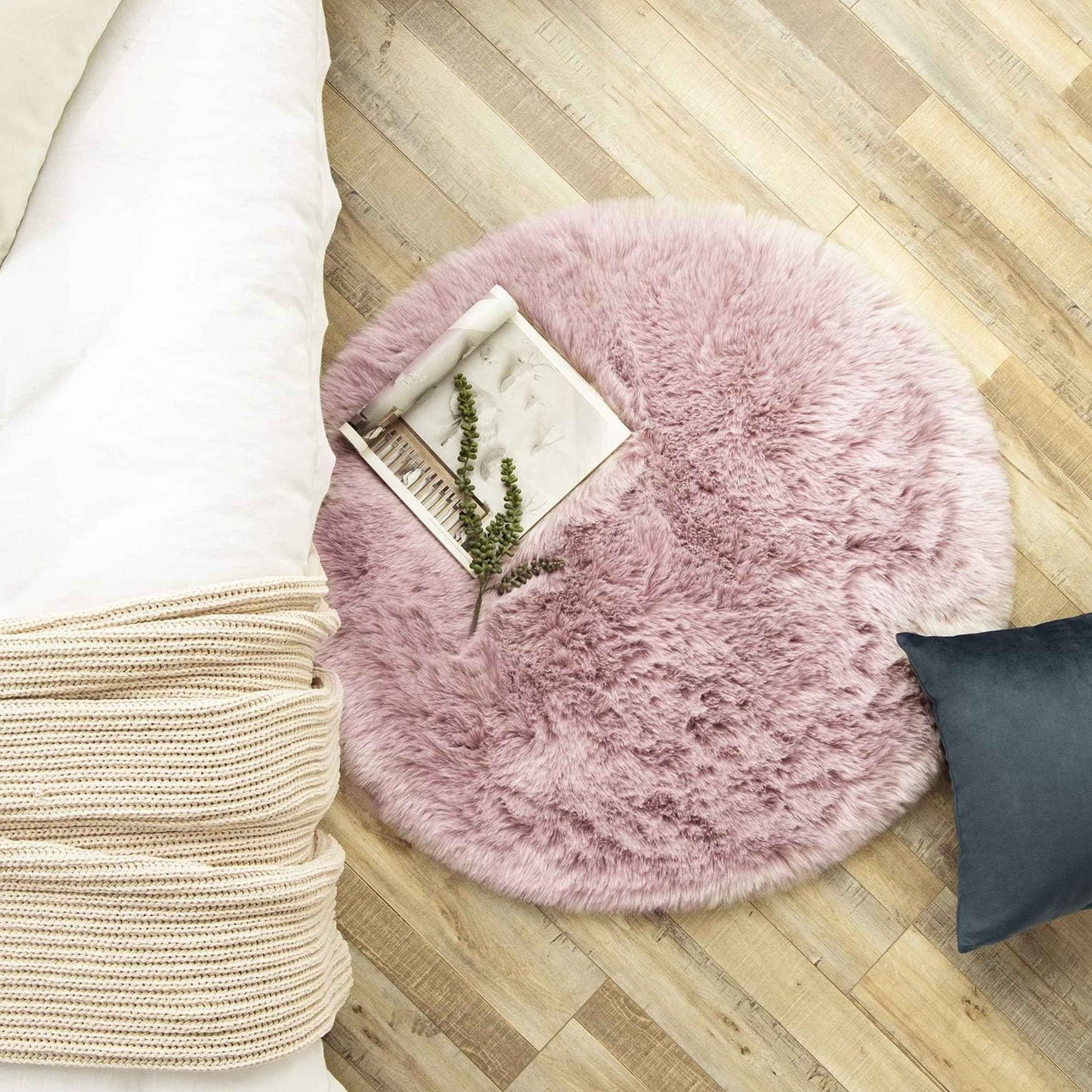Pink Faux Fur Rug- 3'x3'