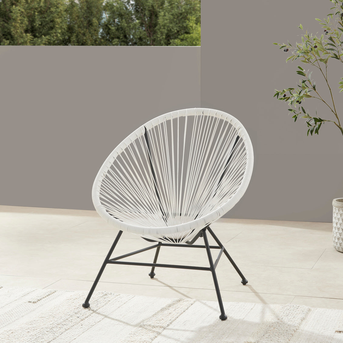 Outdoor White Single Chair- Local Pick Up