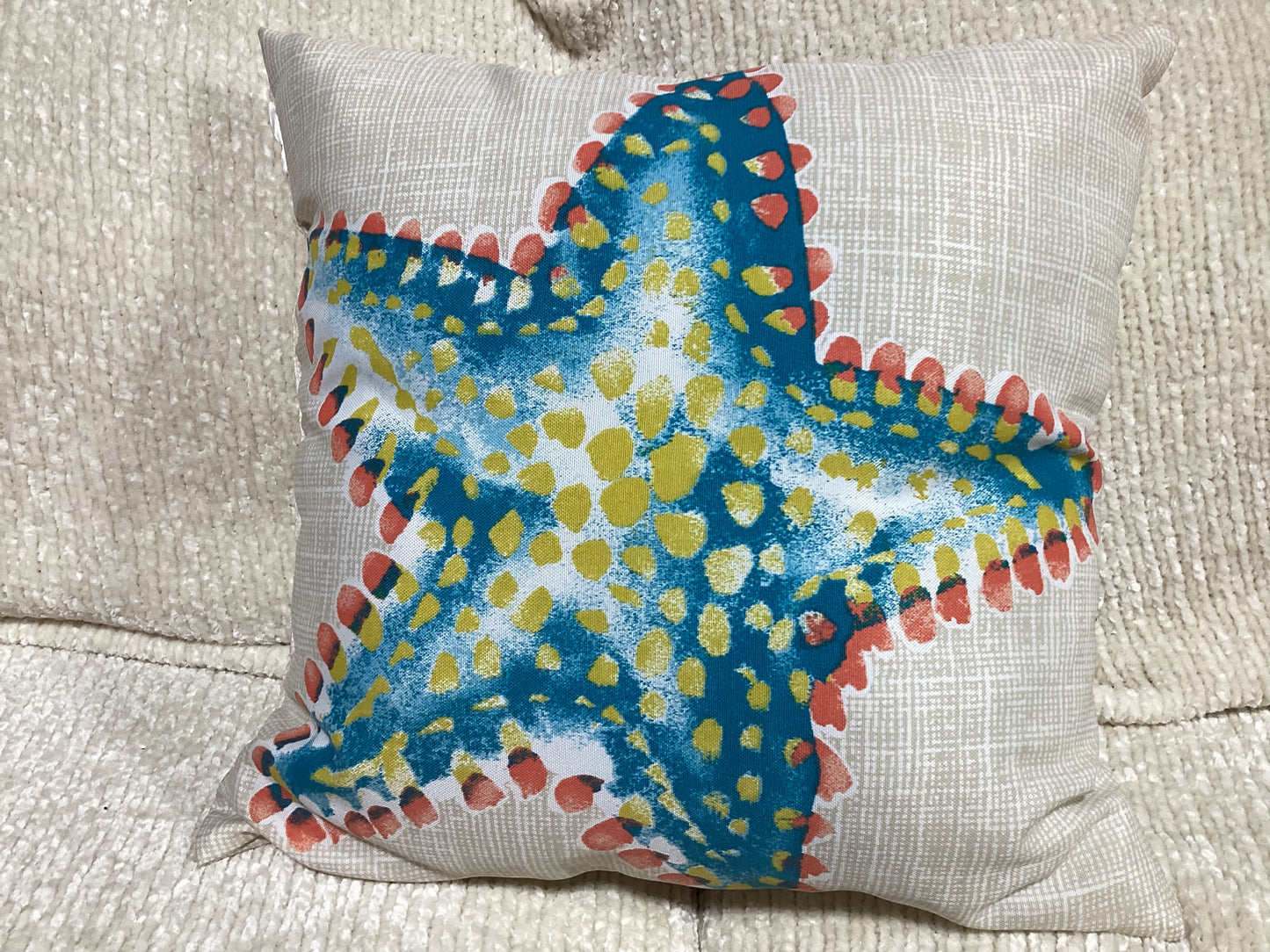 Starfish Outdoor Pillow -OPEN BOX