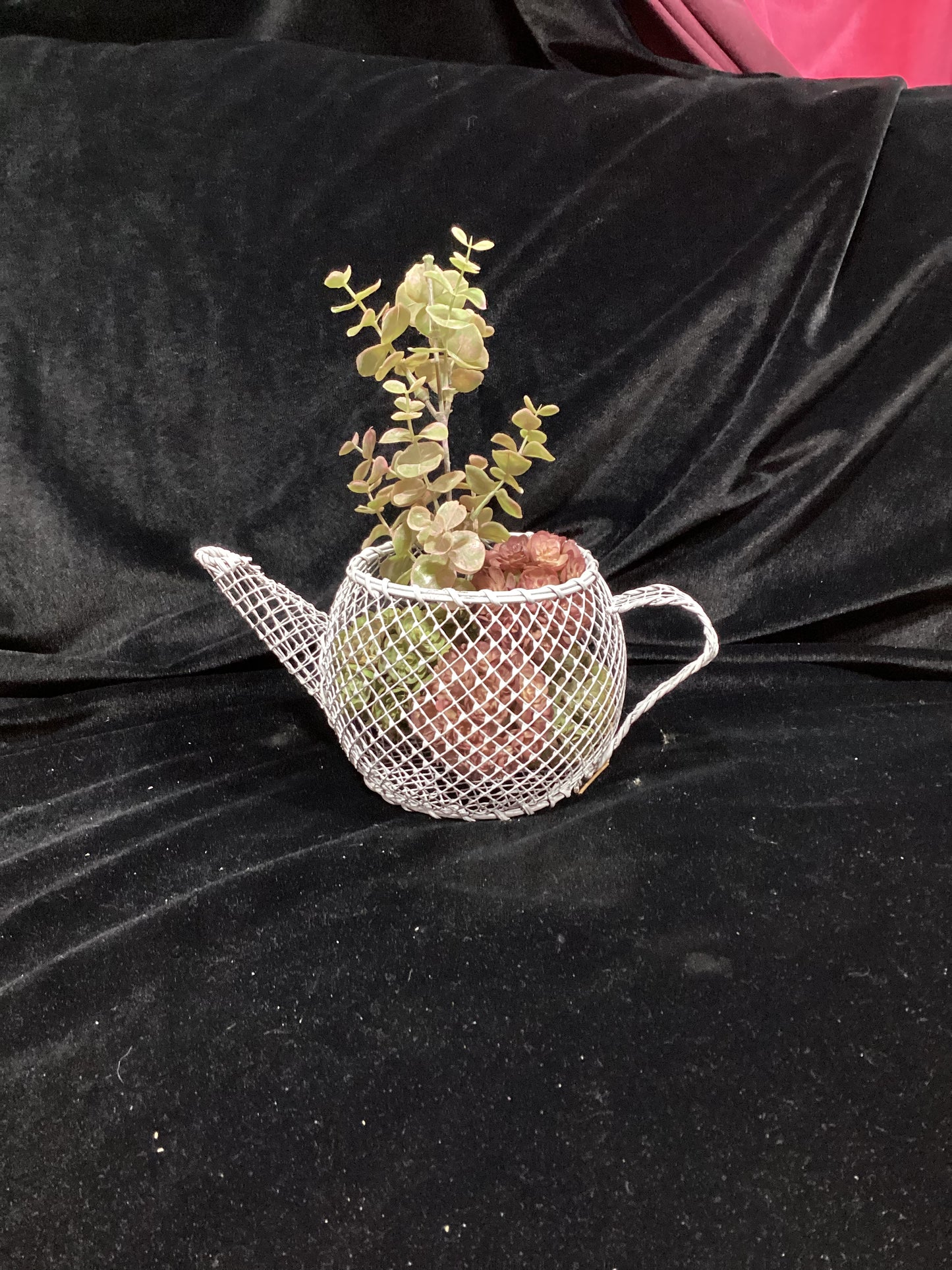 Wire tea kettle flower pot-8091