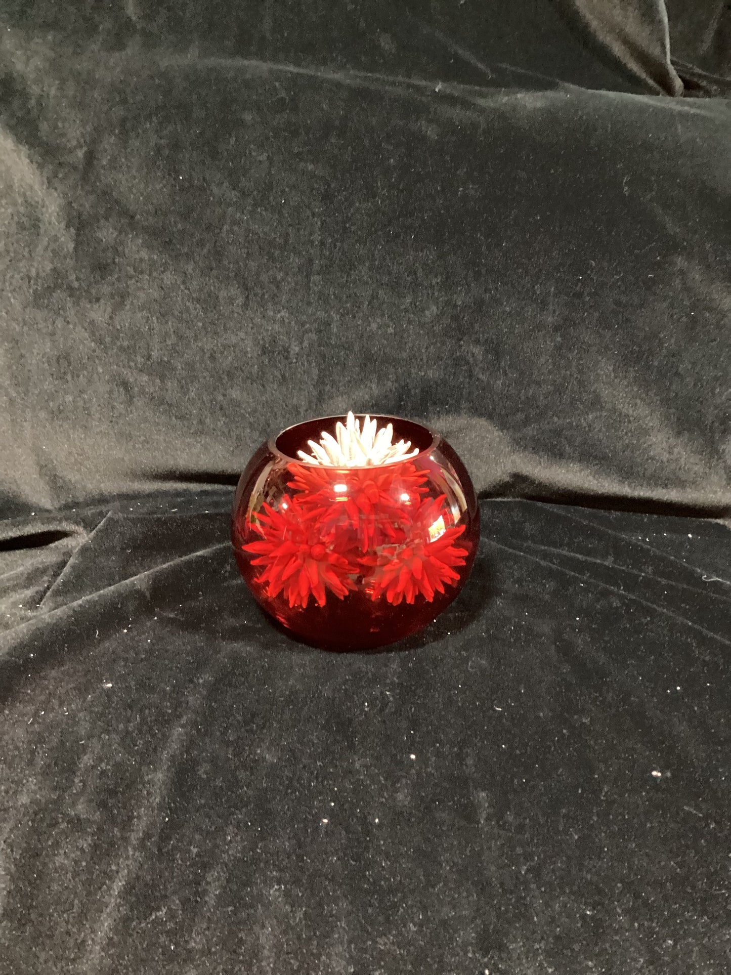 Ruby red decor bowl - open box -8062