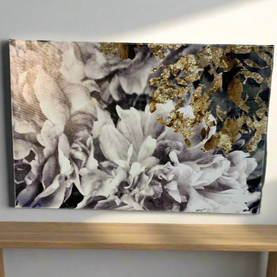 Abstract Flower Print - Open Box