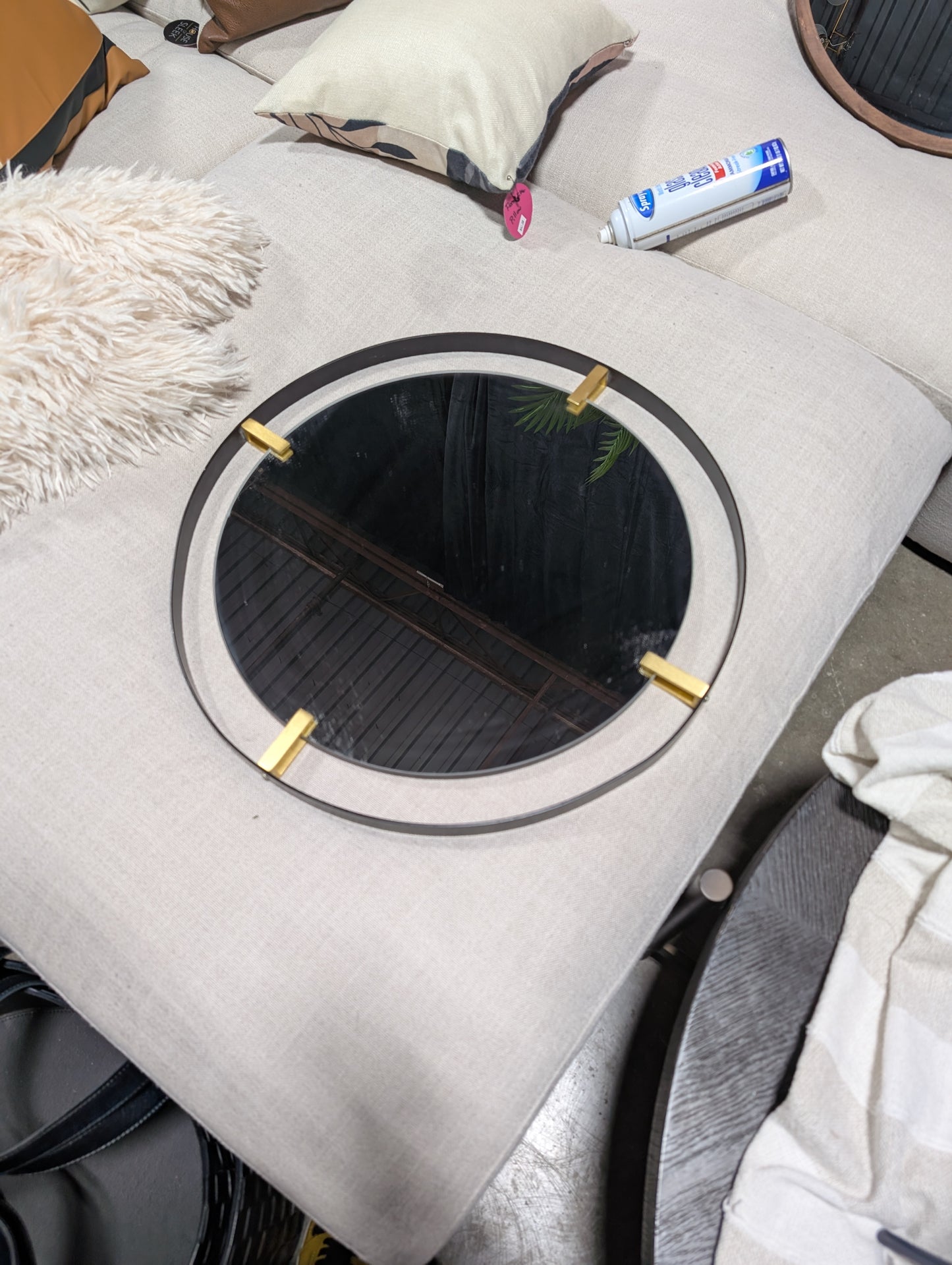 Round metal framed mirror*OPEN BOX at