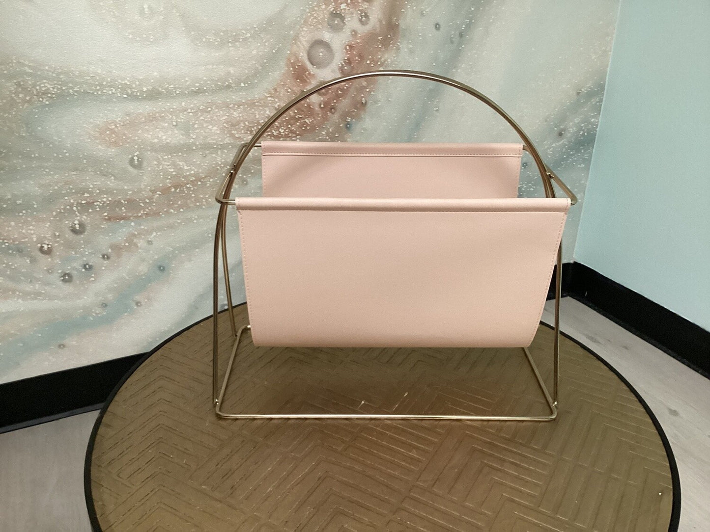 Pink Saddle Ring Magazine Rack 