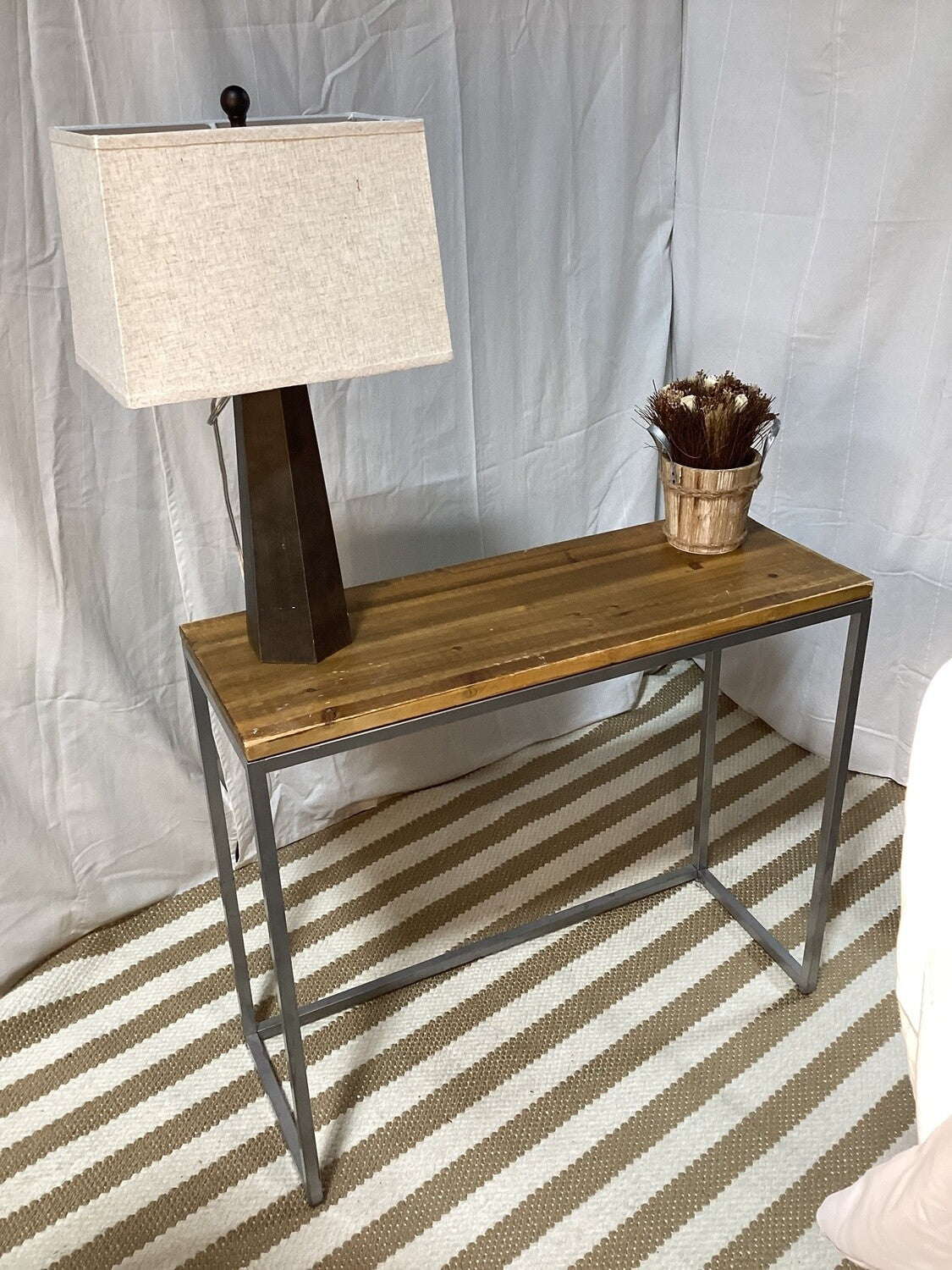 Wood top entry way table - LOCAL PICK UP ONLY