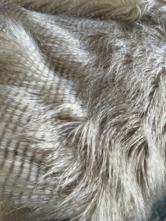 Faux Fur Throw- Open Box