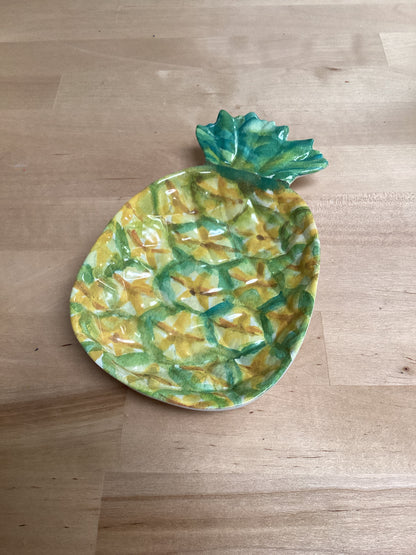 Outdoor pineapple bowl