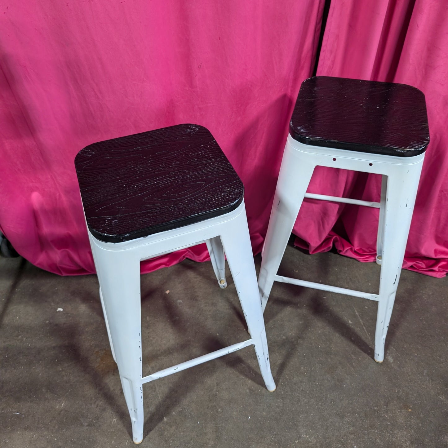 Black and White Bar Stools 