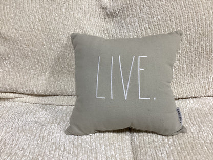 “Live” pillow -open box-