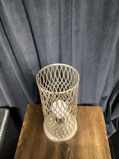White & Gold lantern lamp