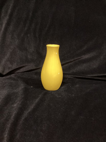 Petite yellow decor vase-8058