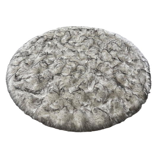 Arctic Faux Fur 6’ Rug