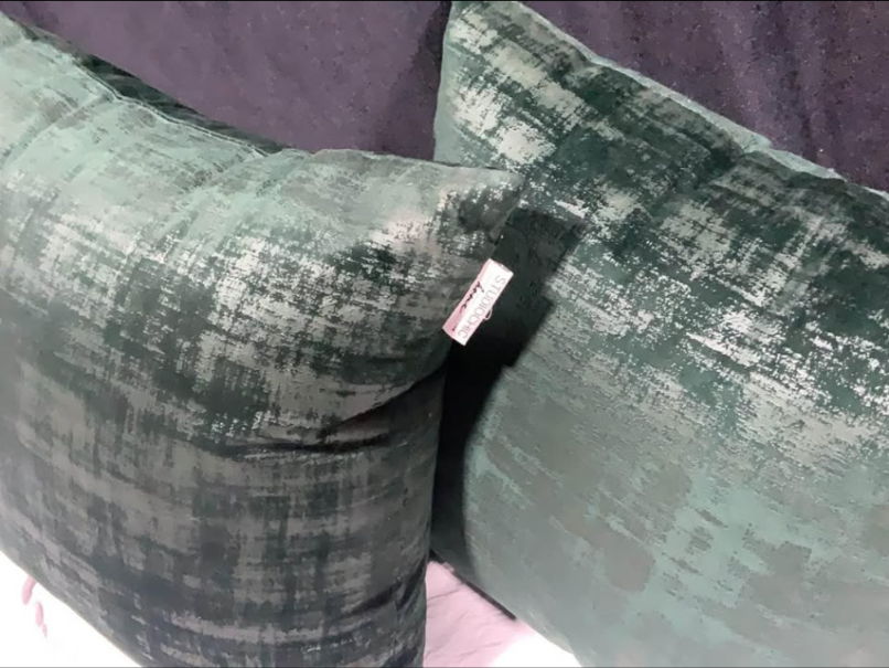 Hunter Green Throw Pillows(set of 2)-OPEN BOX