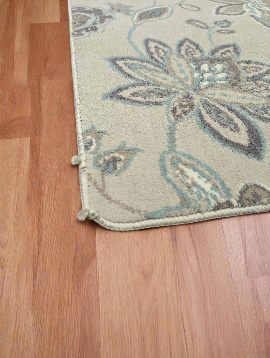 Floral Runner Rug (4'6"x2'6")- Local Pick Up Only