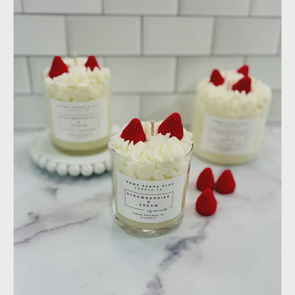 Soy Wax Candle/ Strawberries & Cream - Open Box