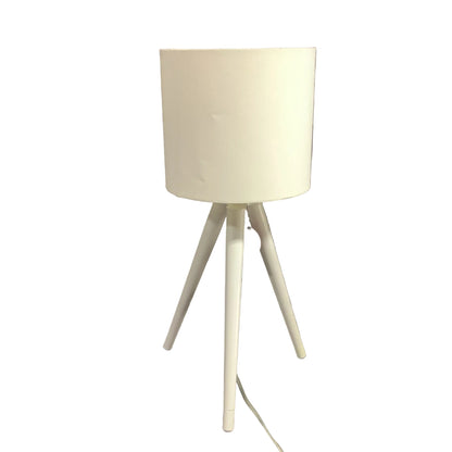 White Tripod Extendable Lamp