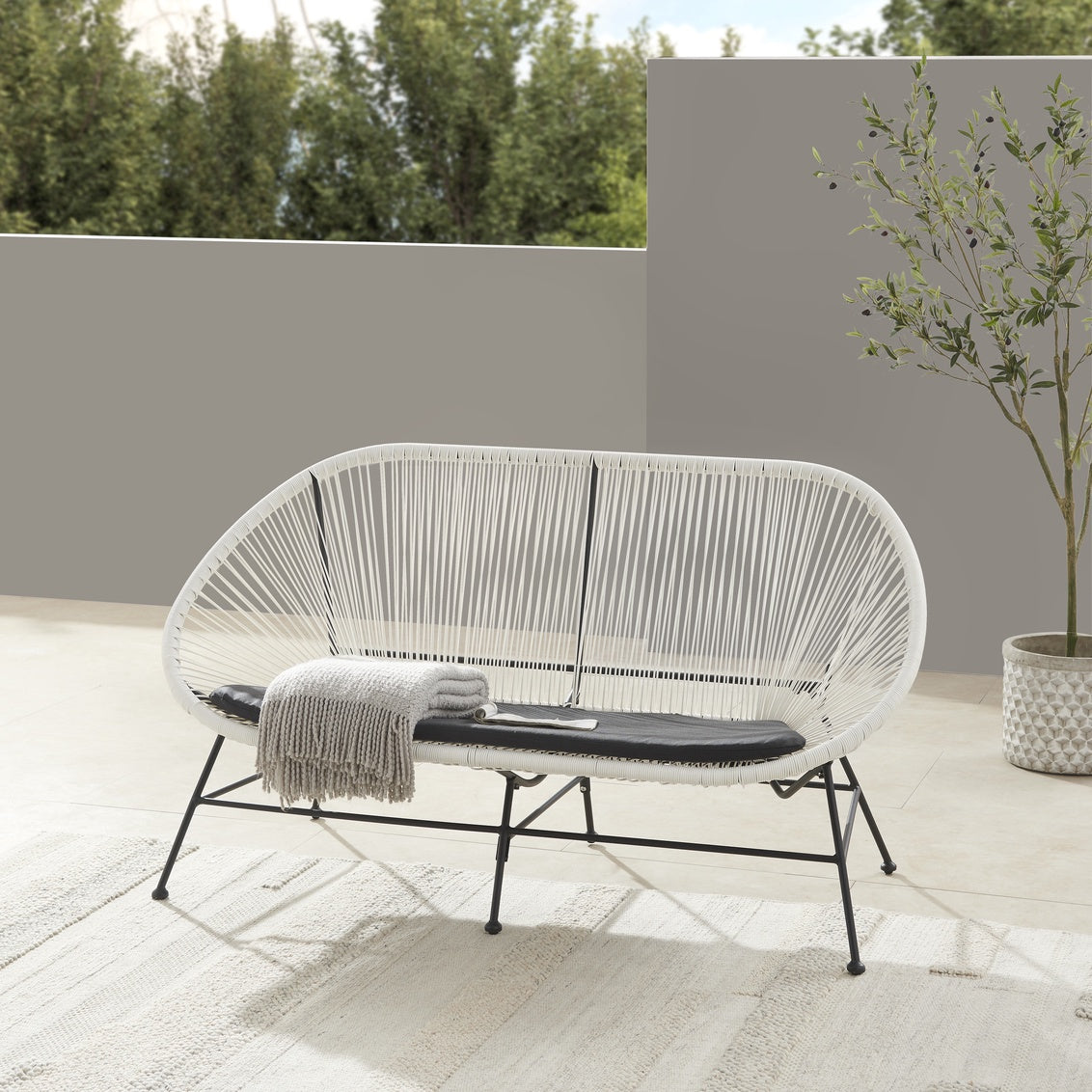 White Outdoor Loveseat- Local Pick Up Or Local Delivery Only