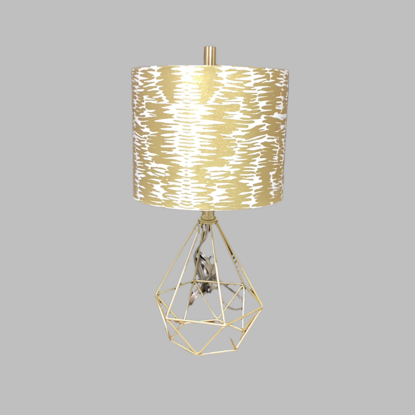 gold table lamp